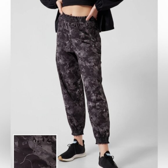 Athleta Savannah Floral High Waist Jogger Pants Size 12T - Picture 1 of 13